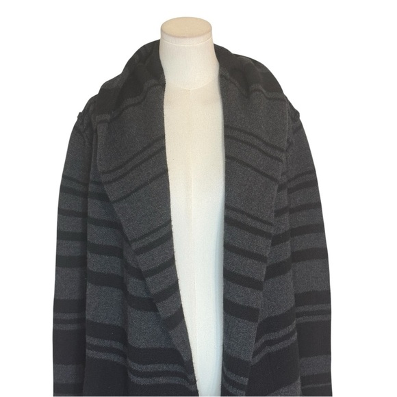 VINCE Striped Black Gray Open Cardigan Sweater Cashmere Wool Size XS S Oversized - Picture 6 of 10